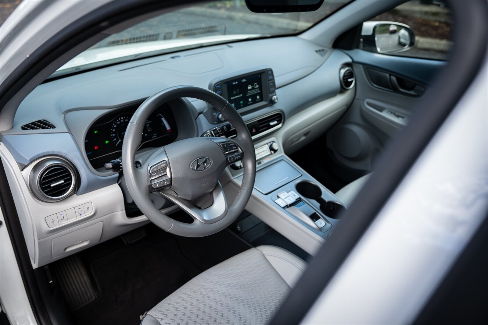 2021 Hyundai KONA Electric Limited   - Photo 22 - Renton, WA 98057
