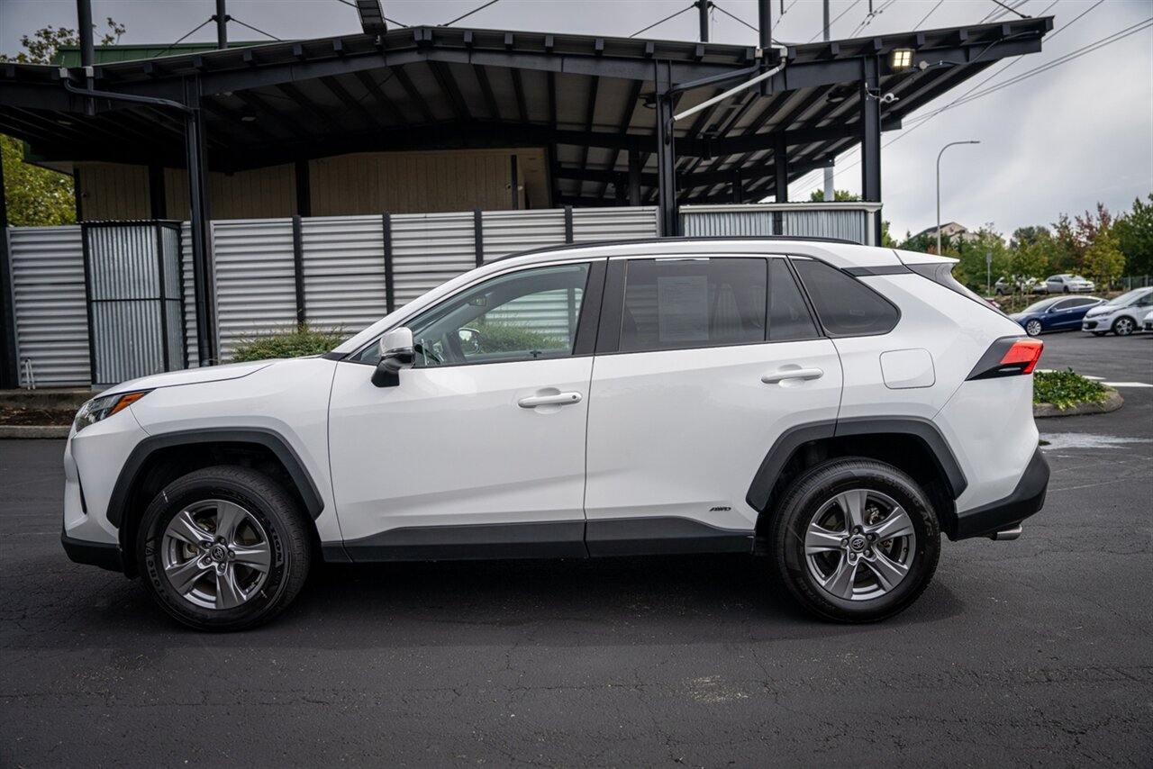 2025 Toyota RAV4 Hybrid XLE   - Photo 7 - Renton, WA 98057