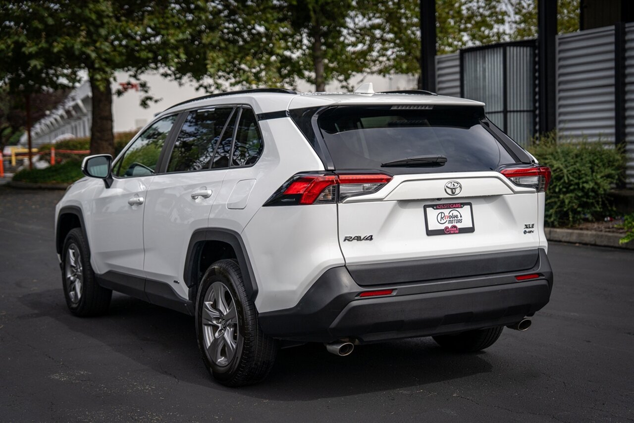 2025 Toyota RAV4 Hybrid XLE   - Photo 8 - Renton, WA 98057