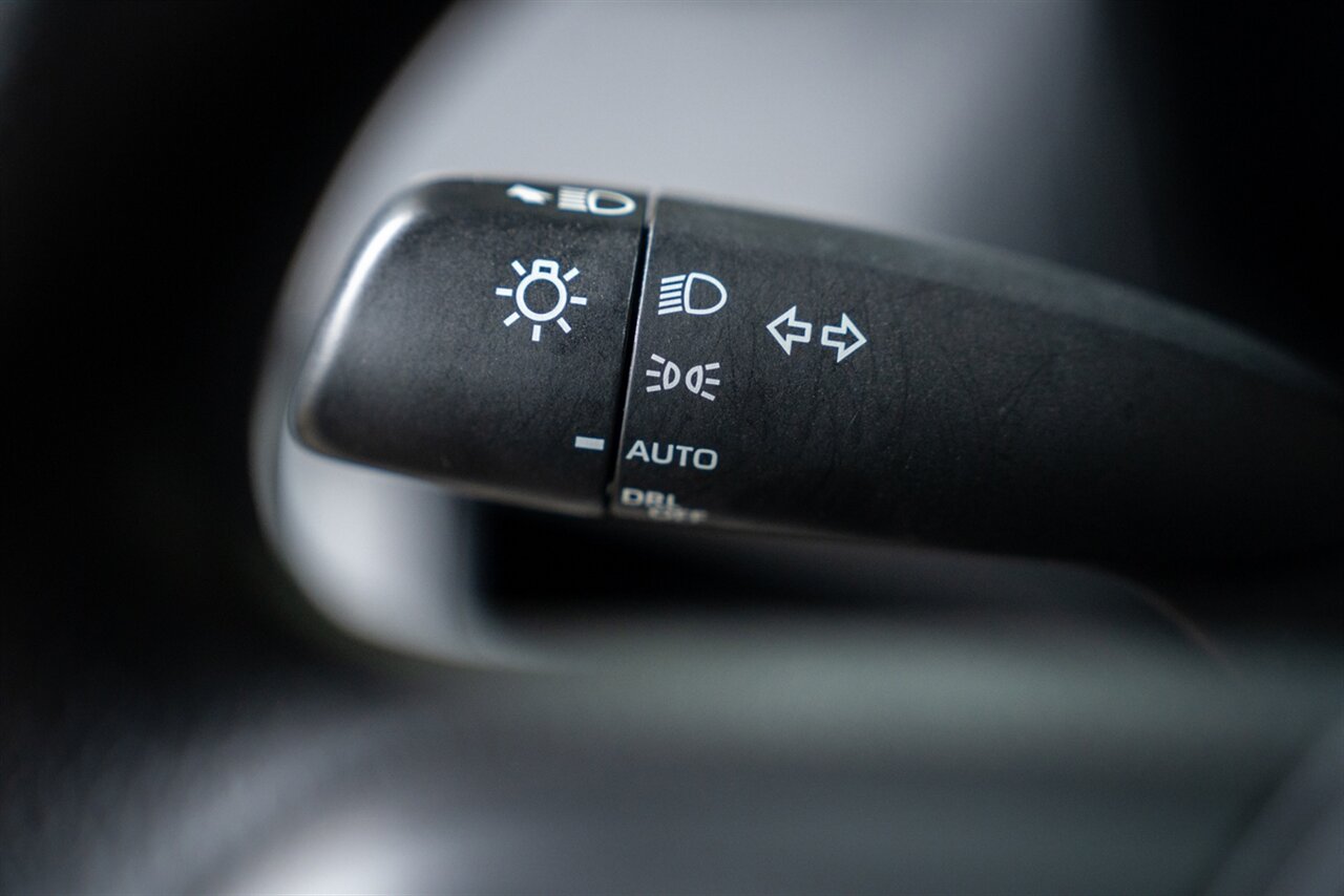 2025 Toyota RAV4 Hybrid XLE   - Photo 26 - Renton, WA 98057