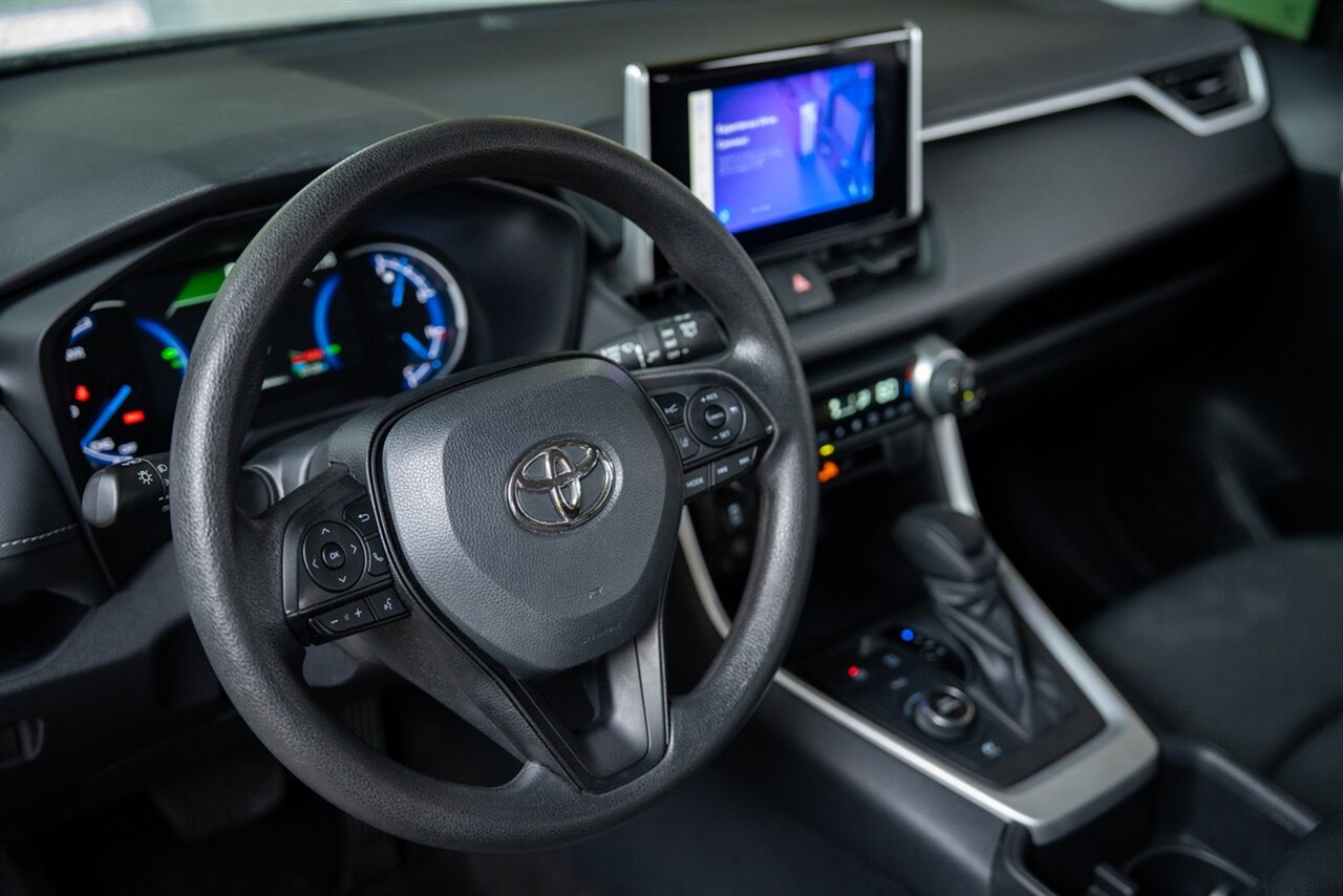 2025 Toyota RAV4 Hybrid XLE   - Photo 19 - Renton, WA 98057