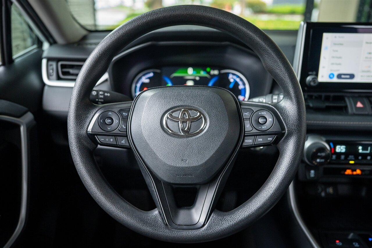 2025 Toyota RAV4 Hybrid XLE   - Photo 23 - Renton, WA 98057