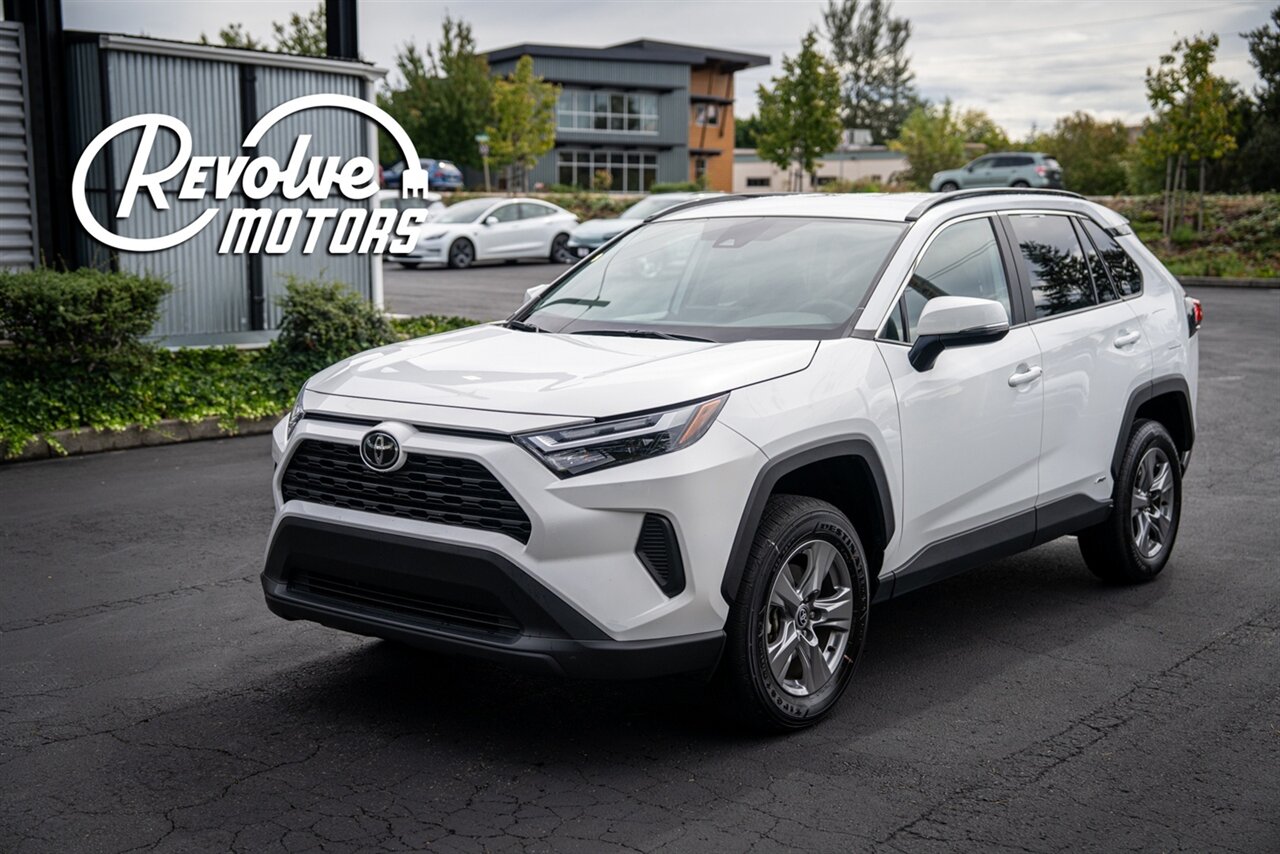 2025 Toyota RAV4 Hybrid XLE   - Photo 1 - Renton, WA 98057