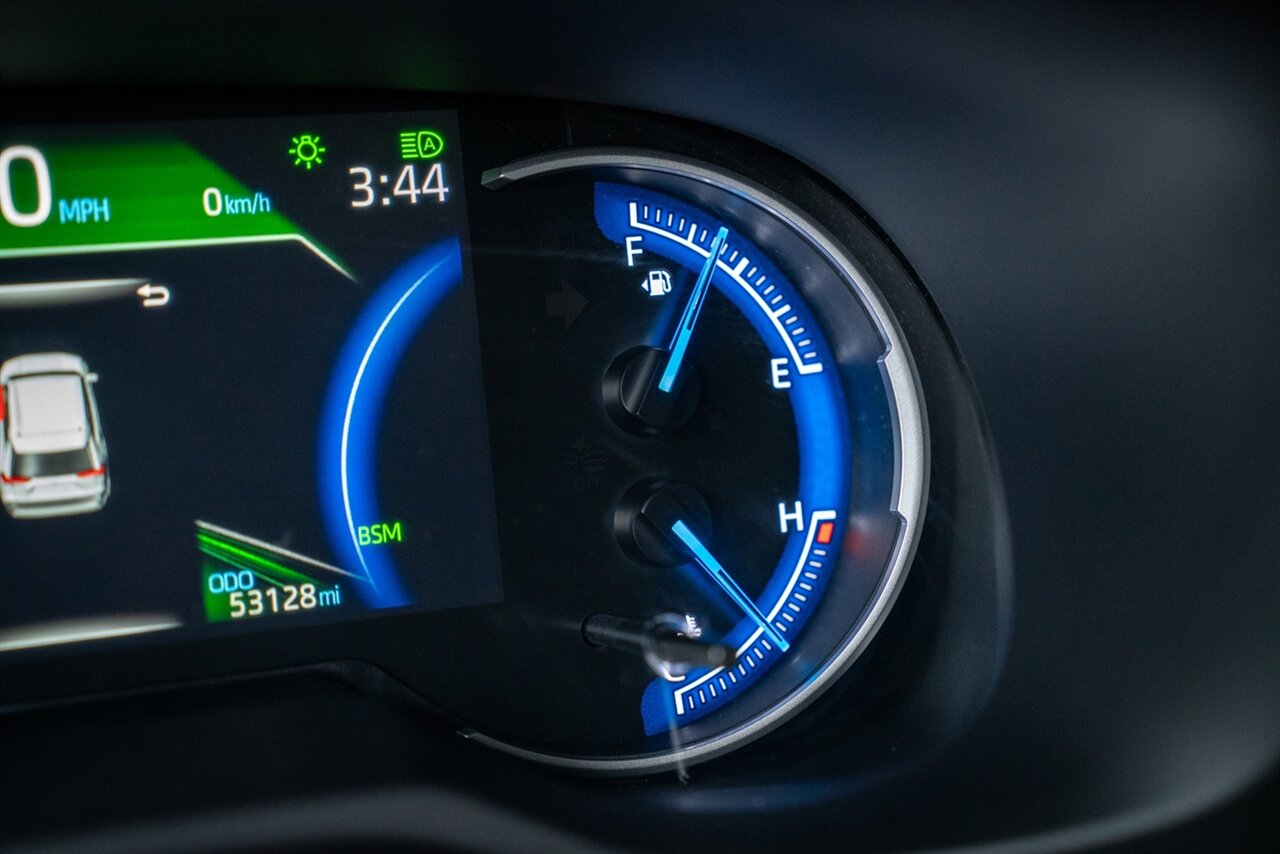 2025 Toyota RAV4 Hybrid XLE   - Photo 31 - Renton, WA 98057