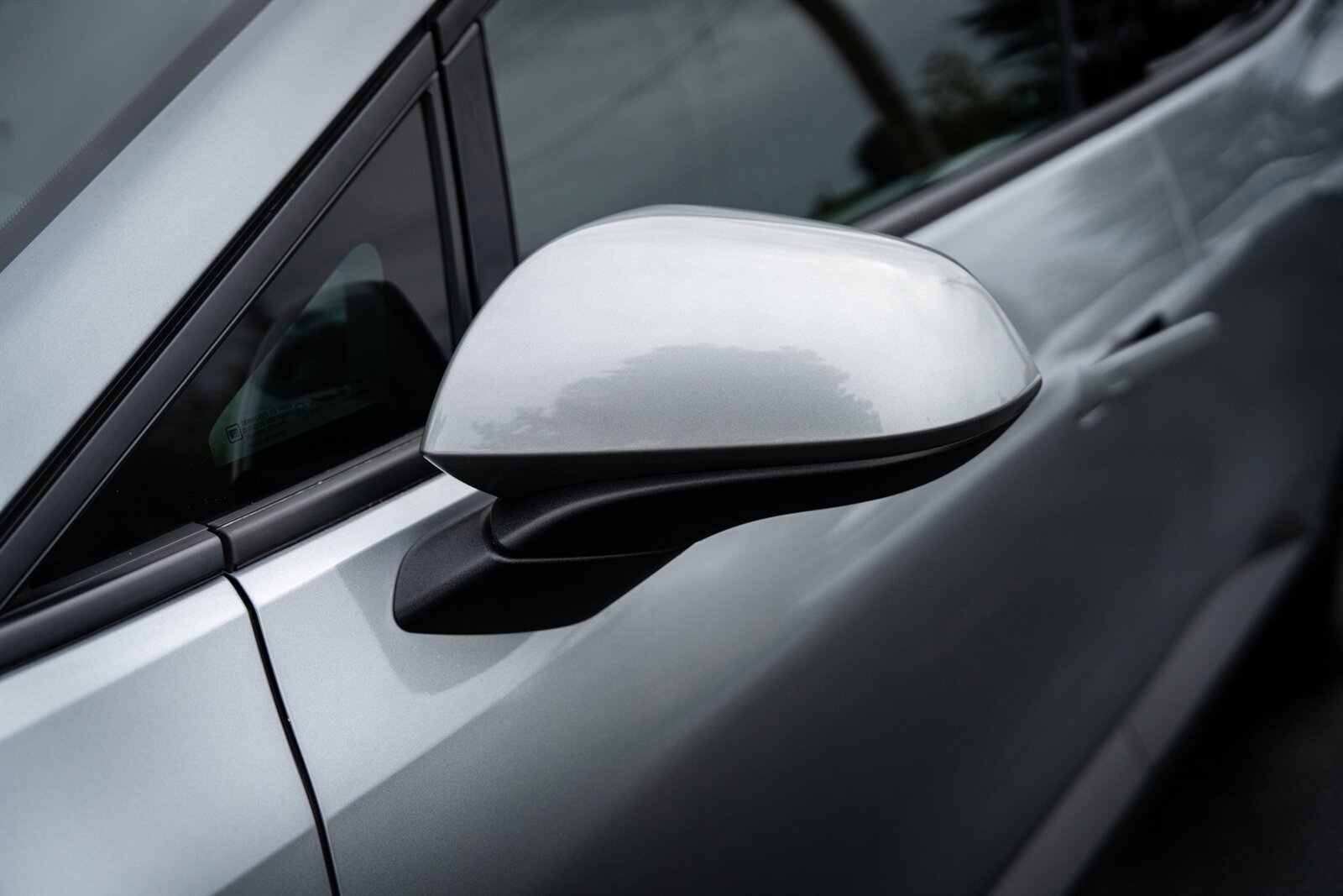 2025 Chevrolet Equinox EV LT   - Photo 7 - Renton, WA 98057