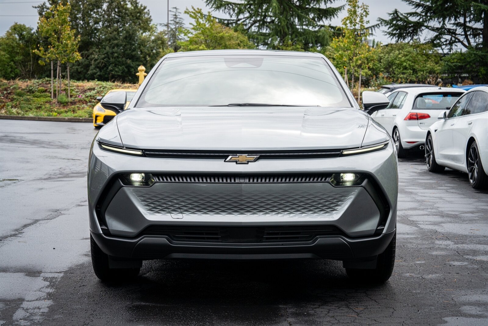 2025 Chevrolet Equinox EV LT   - Photo 2 - Renton, WA 98057