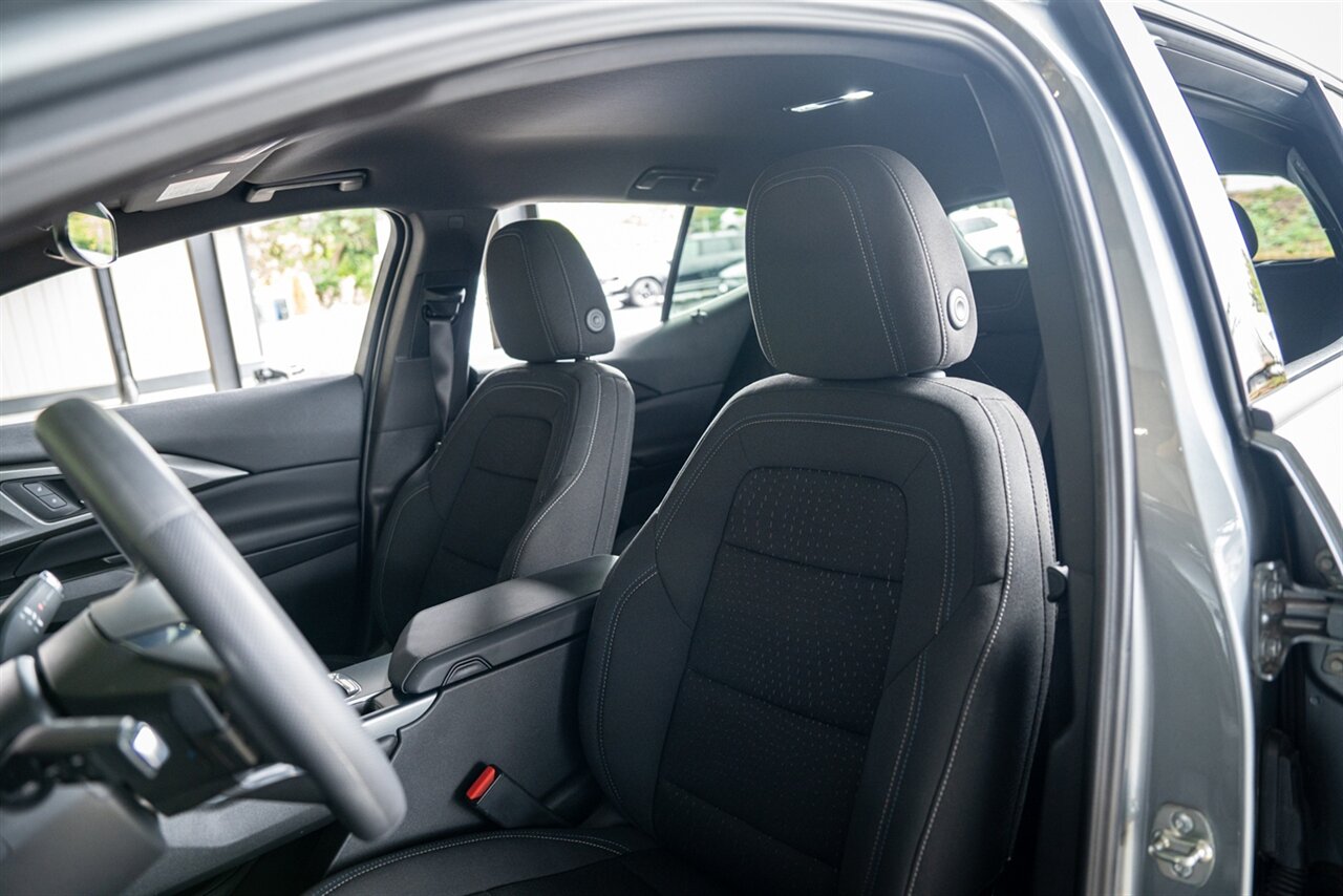 2025 Chevrolet Equinox EV LT   - Photo 29 - Renton, WA 98057