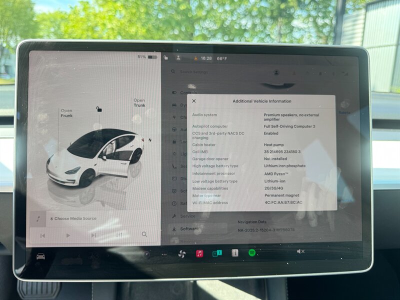 2023 Tesla Model 3   - Photo 9 - Renton, WA 98057