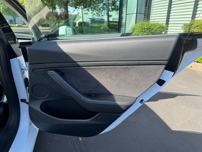 2023 Tesla Model 3   - Photo 25 - Renton, WA 98057