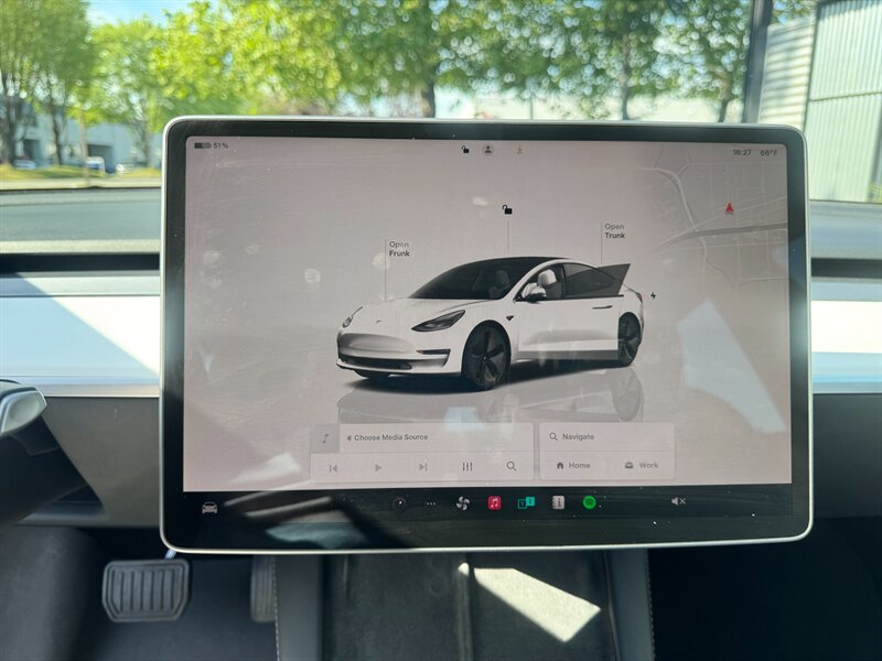 2023 Tesla Model 3   - Photo 12 - Renton, WA 98057