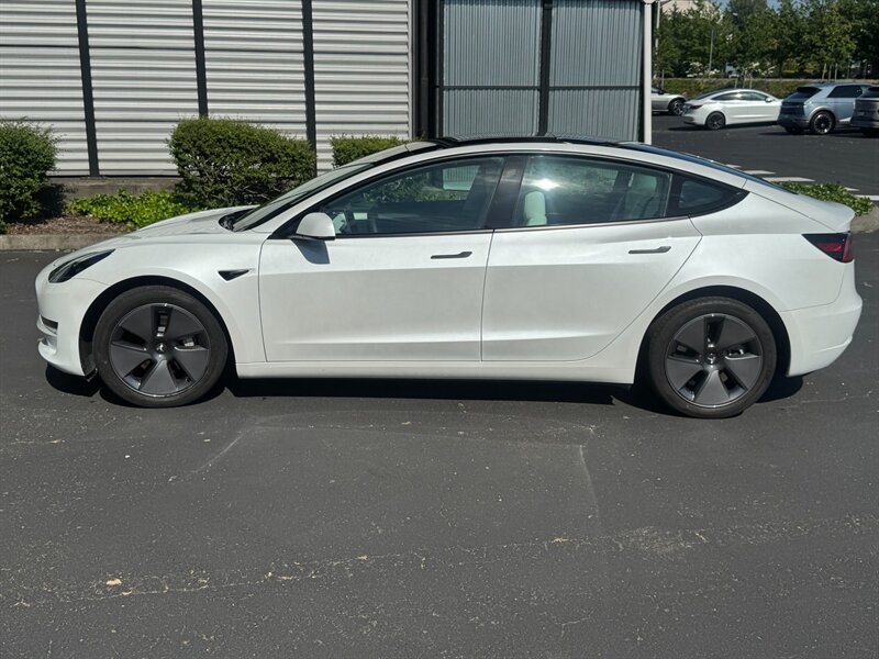 2023 Tesla Model 3   - Photo 6 - Renton, WA 98057
