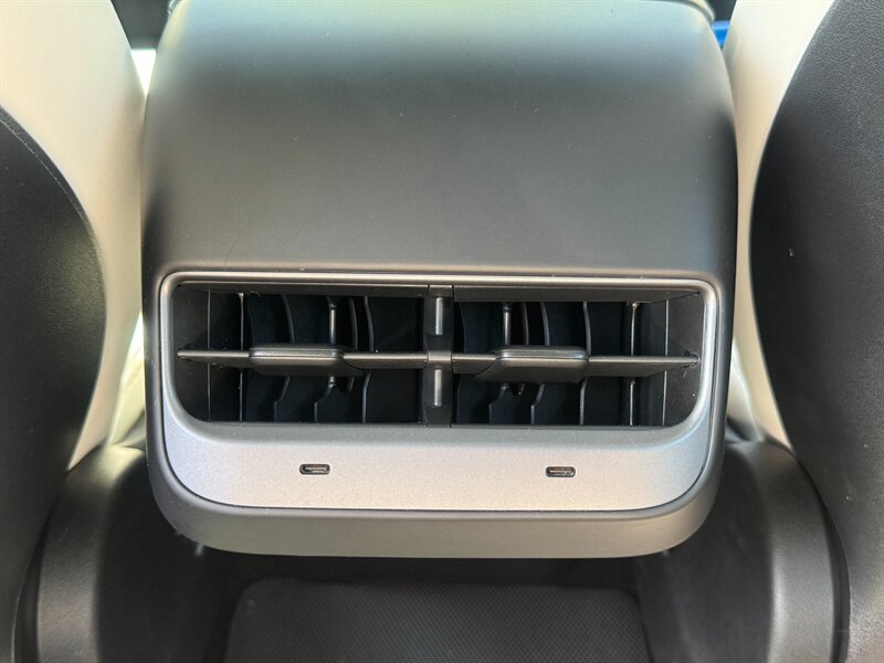 2023 Tesla Model 3   - Photo 20 - Renton, WA 98057