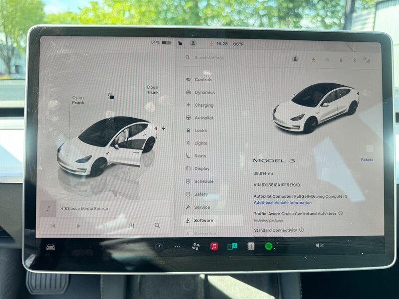 2023 Tesla Model 3   - Photo 11 - Renton, WA 98057