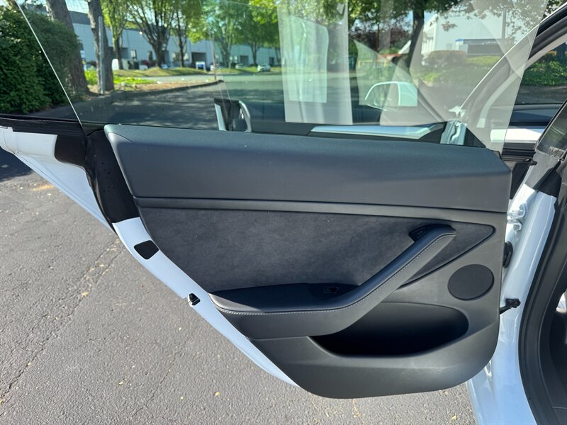 2023 Tesla Model 3   - Photo 27 - Renton, WA 98057