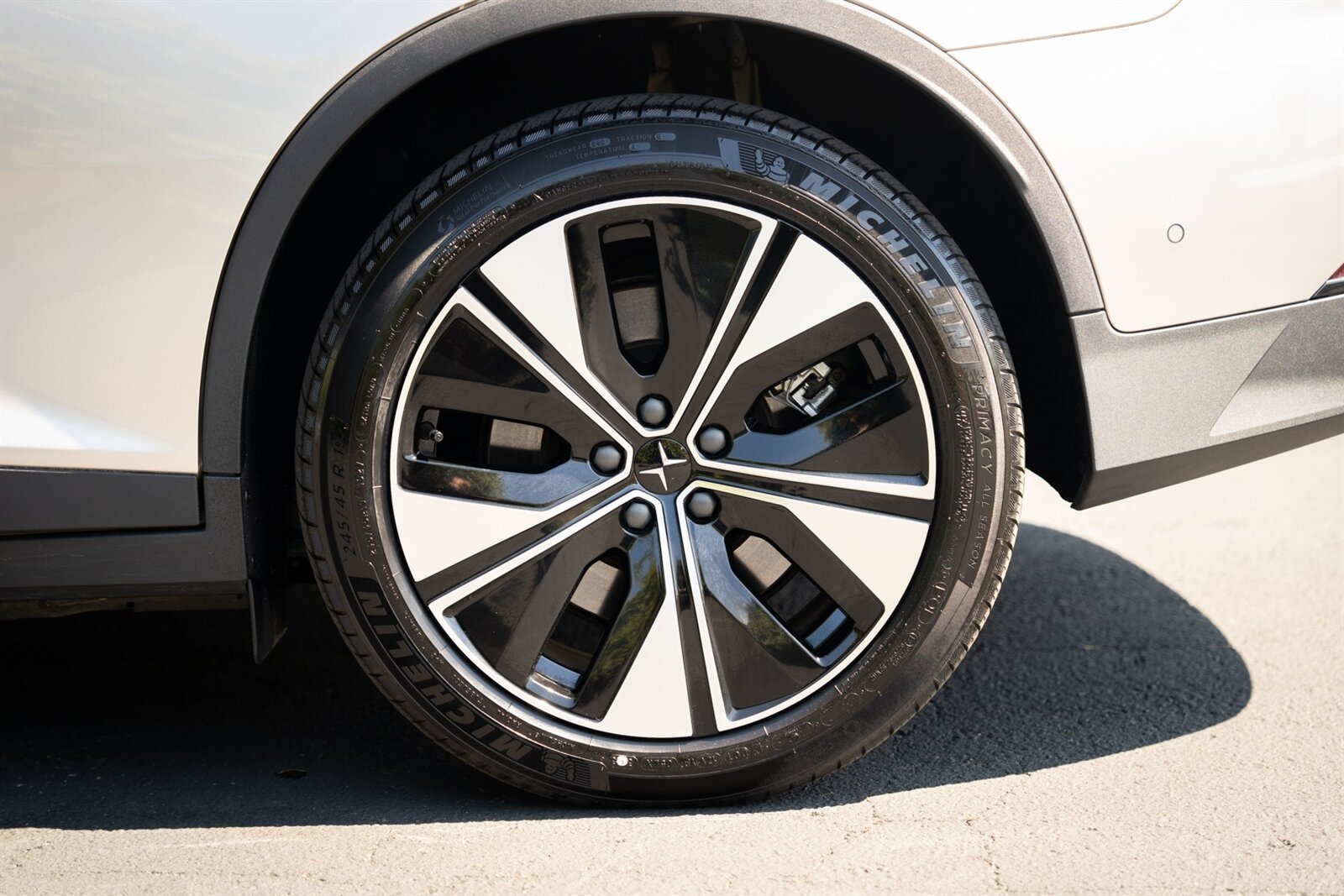 2024 Polestar 2 Long Range Dual Motor   - Photo 23 - Renton, WA 98057