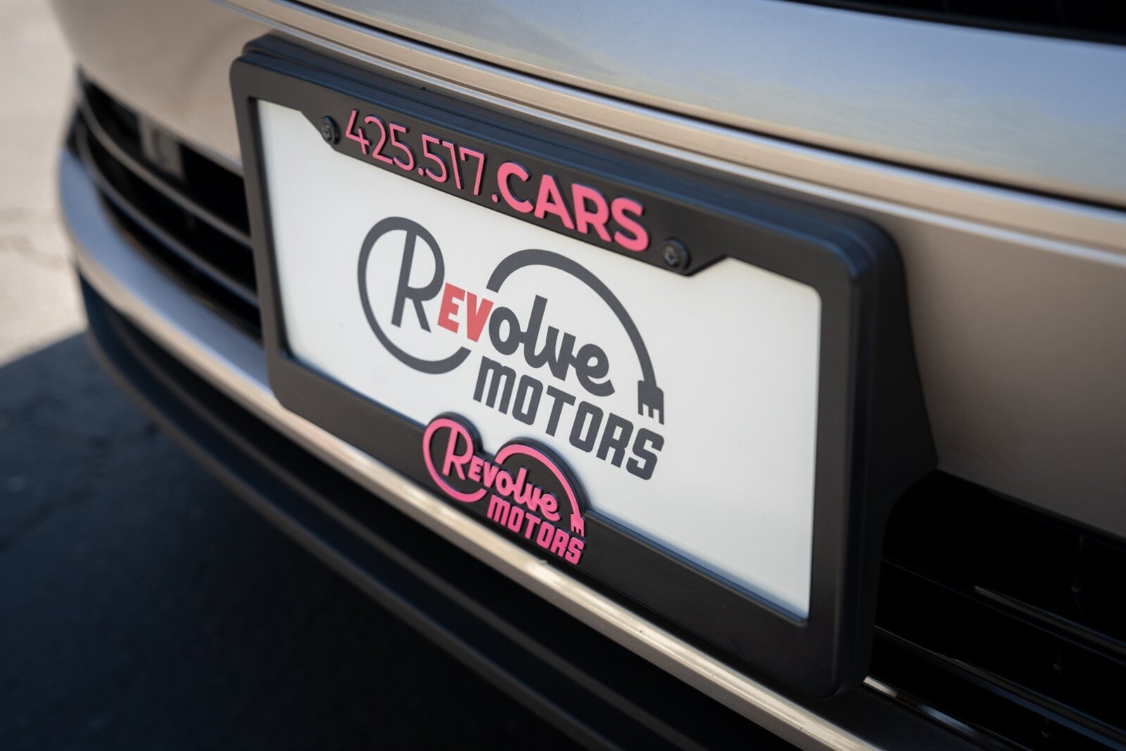 2024 Polestar 2 Long Range Dual Motor   - Photo 5 - Renton, WA 98057