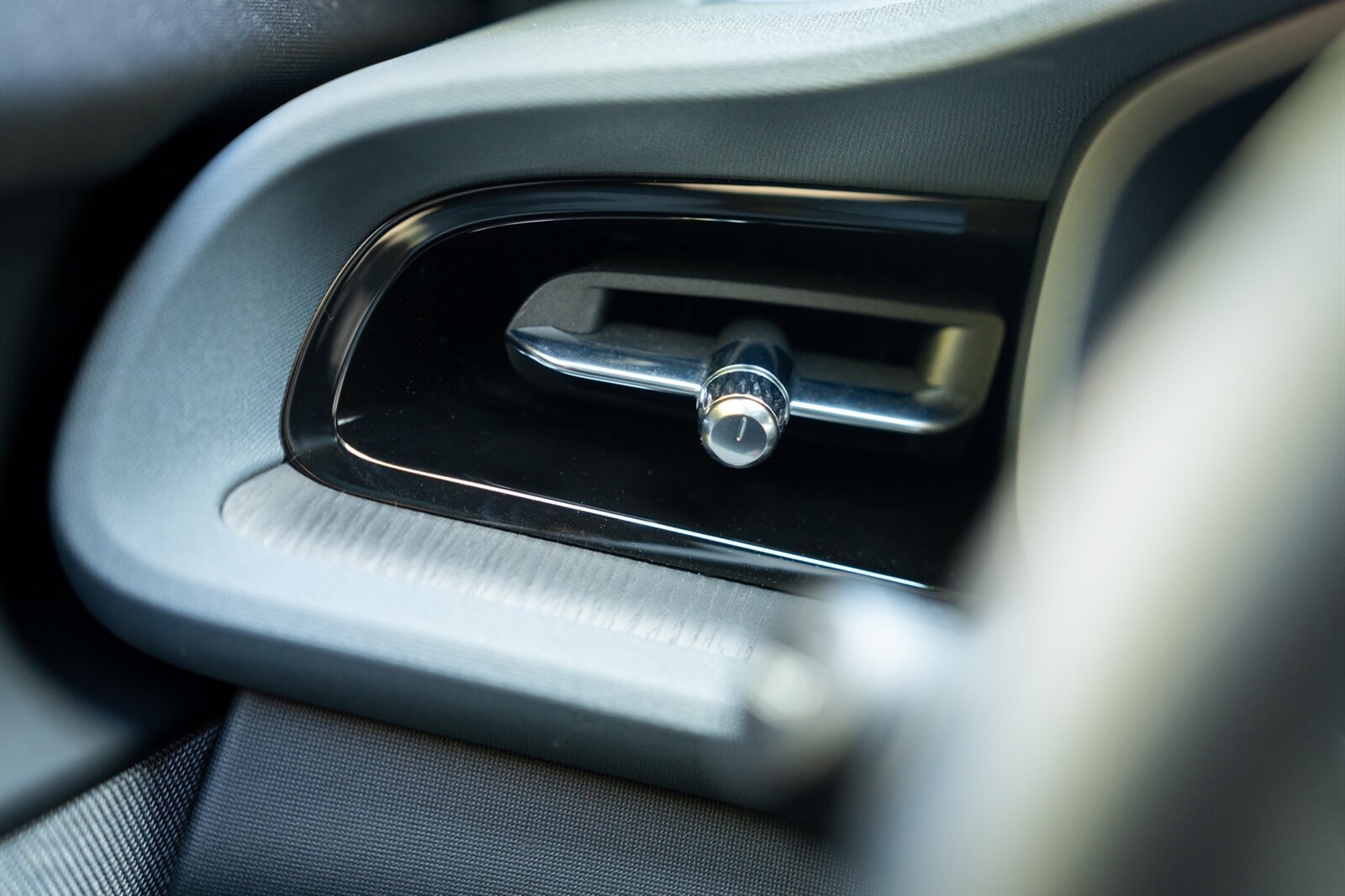 2024 Polestar 2 Long Range Dual Motor   - Photo 47 - Renton, WA 98057