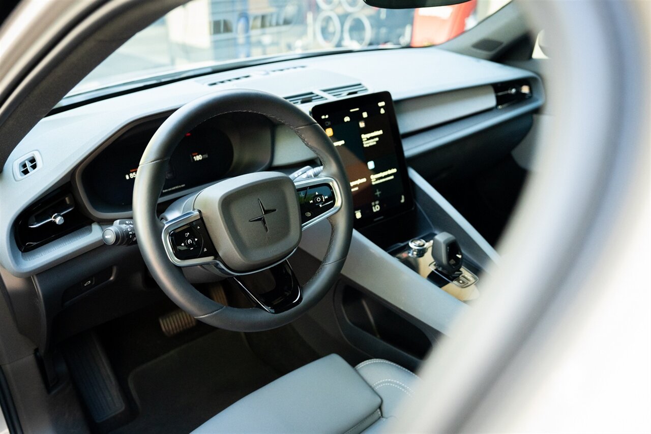 2024 Polestar 2 Long Range Dual Motor   - Photo 26 - Renton, WA 98057