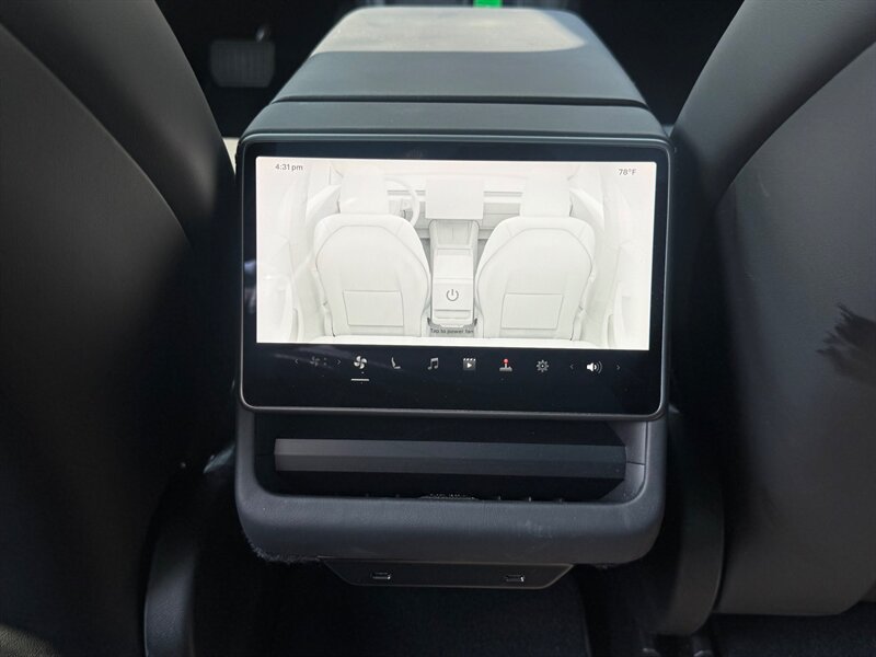 2025 Tesla Model 3 Long Range   - Photo 13 - Renton, WA 98057