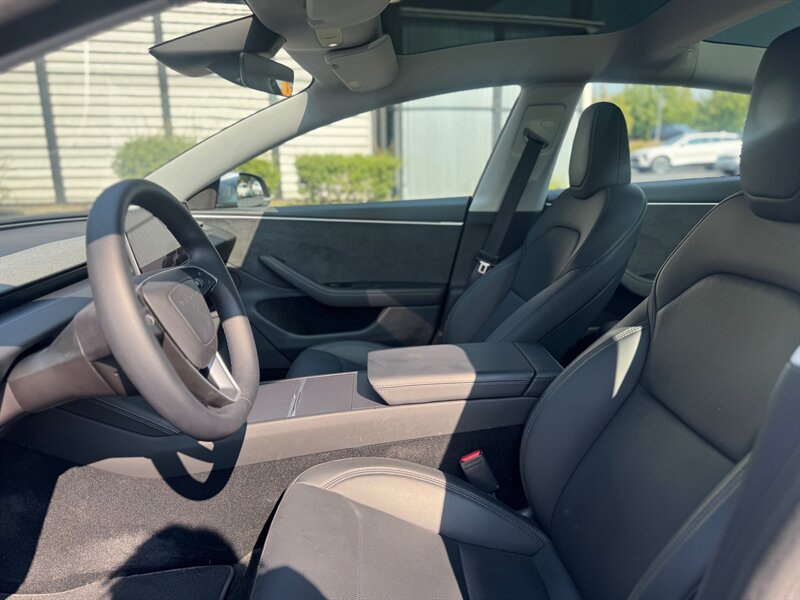 2025 Tesla Model 3 Long Range   - Photo 15 - Renton, WA 98057
