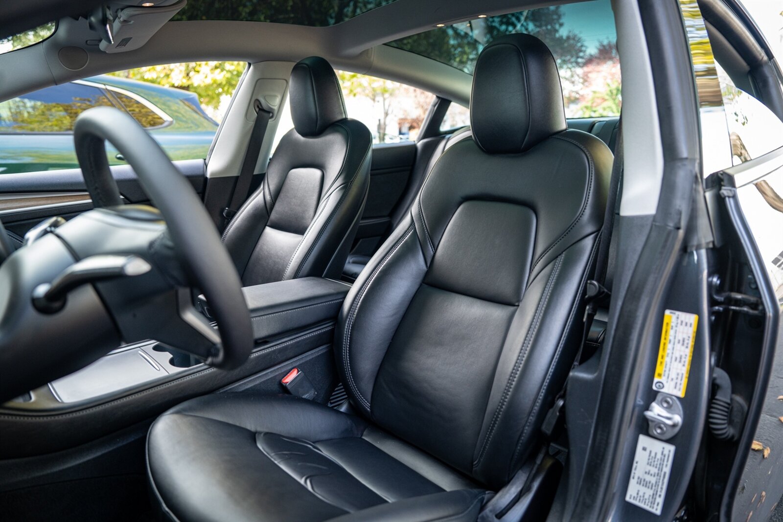 2023 Tesla Model 3   - Photo 23 - Renton, WA 98057