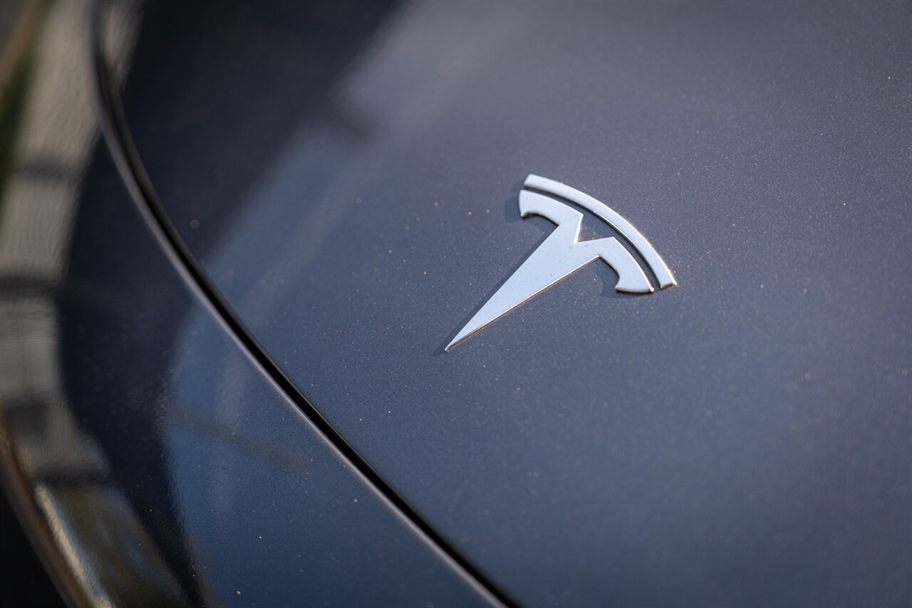 2023 Tesla Model 3   - Photo 3 - Renton, WA 98057