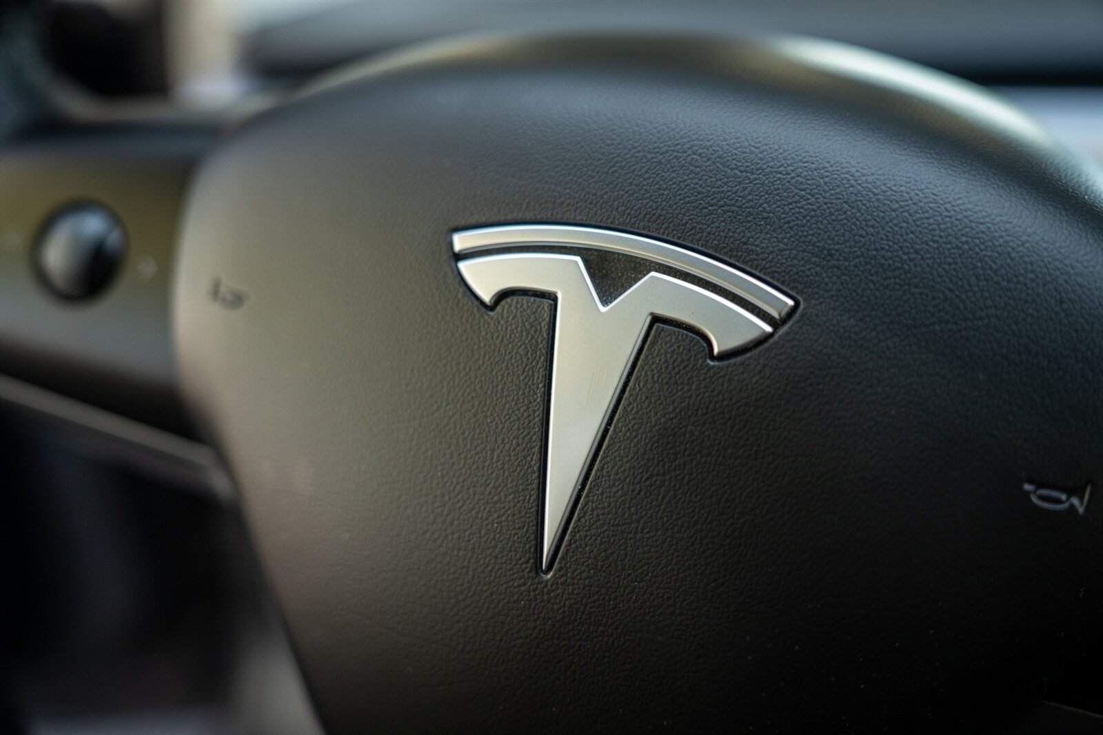 2023 Tesla Model 3   - Photo 30 - Renton, WA 98057