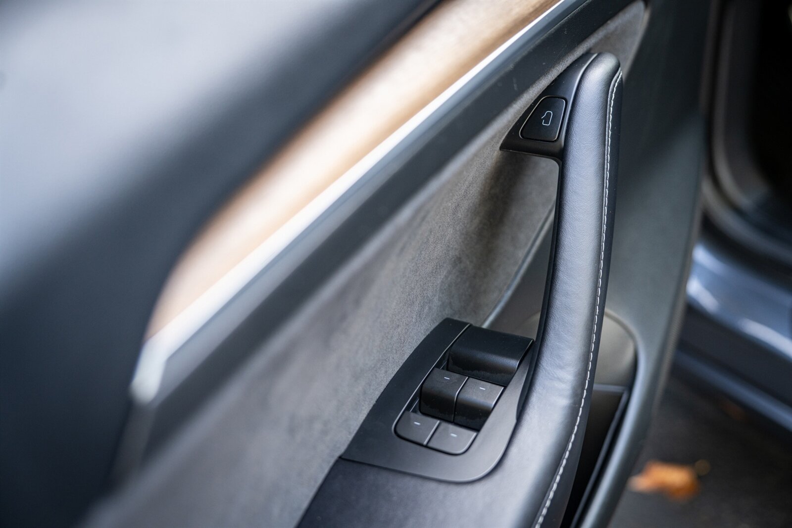 2023 Tesla Model 3   - Photo 27 - Renton, WA 98057