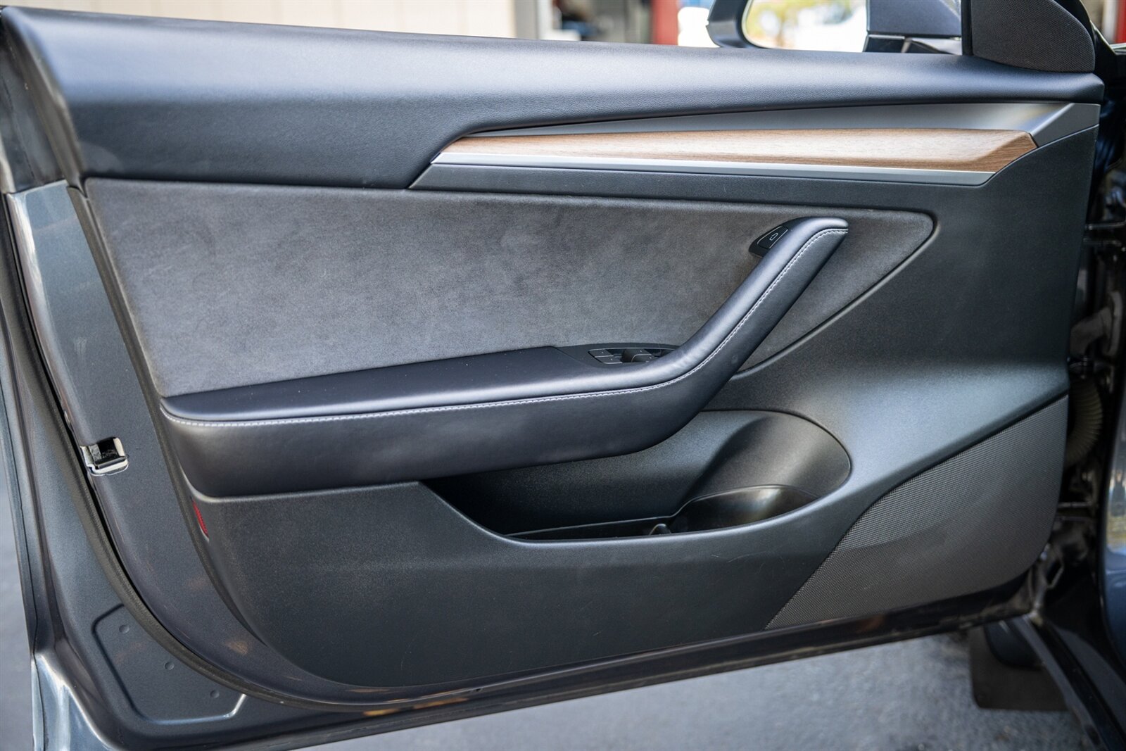 2023 Tesla Model 3   - Photo 26 - Renton, WA 98057