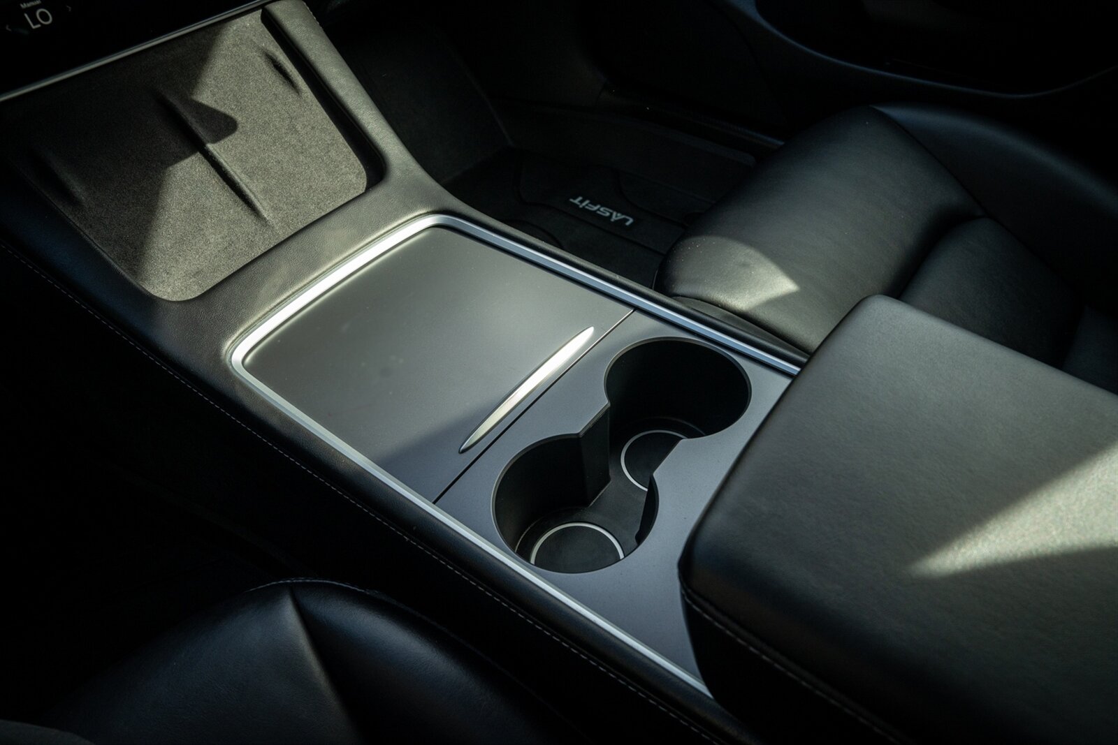 2023 Tesla Model 3   - Photo 34 - Renton, WA 98057