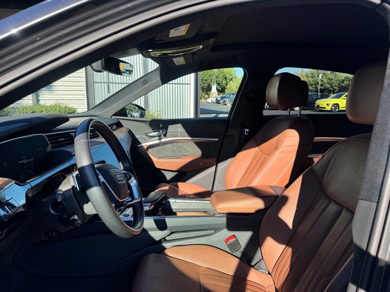 2021 Audi e-tron Sportback quattro Prestige   - Photo 12 - Renton, WA 98057