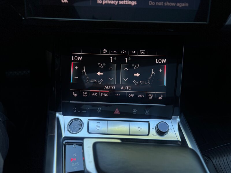 2021 Audi e-tron quattro Premium Plus   - Photo 16 - Renton, WA 98057