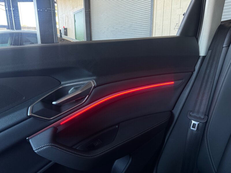 2021 Audi e-tron quattro Premium Plus   - Photo 28 - Renton, WA 98057