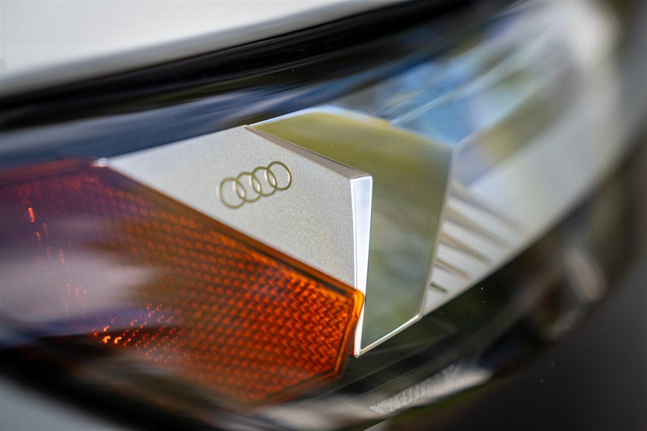 2023 Audi Q4 e-tron quattro Premium Plus 50   - Photo 14 - Renton, WA 98057