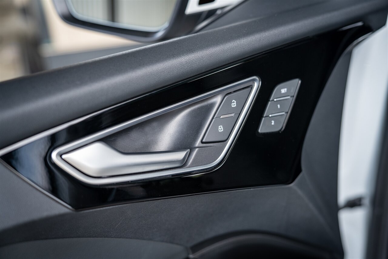 2023 Audi Q4 e-tron quattro Premium Plus 50   - Photo 30 - Renton, WA 98057