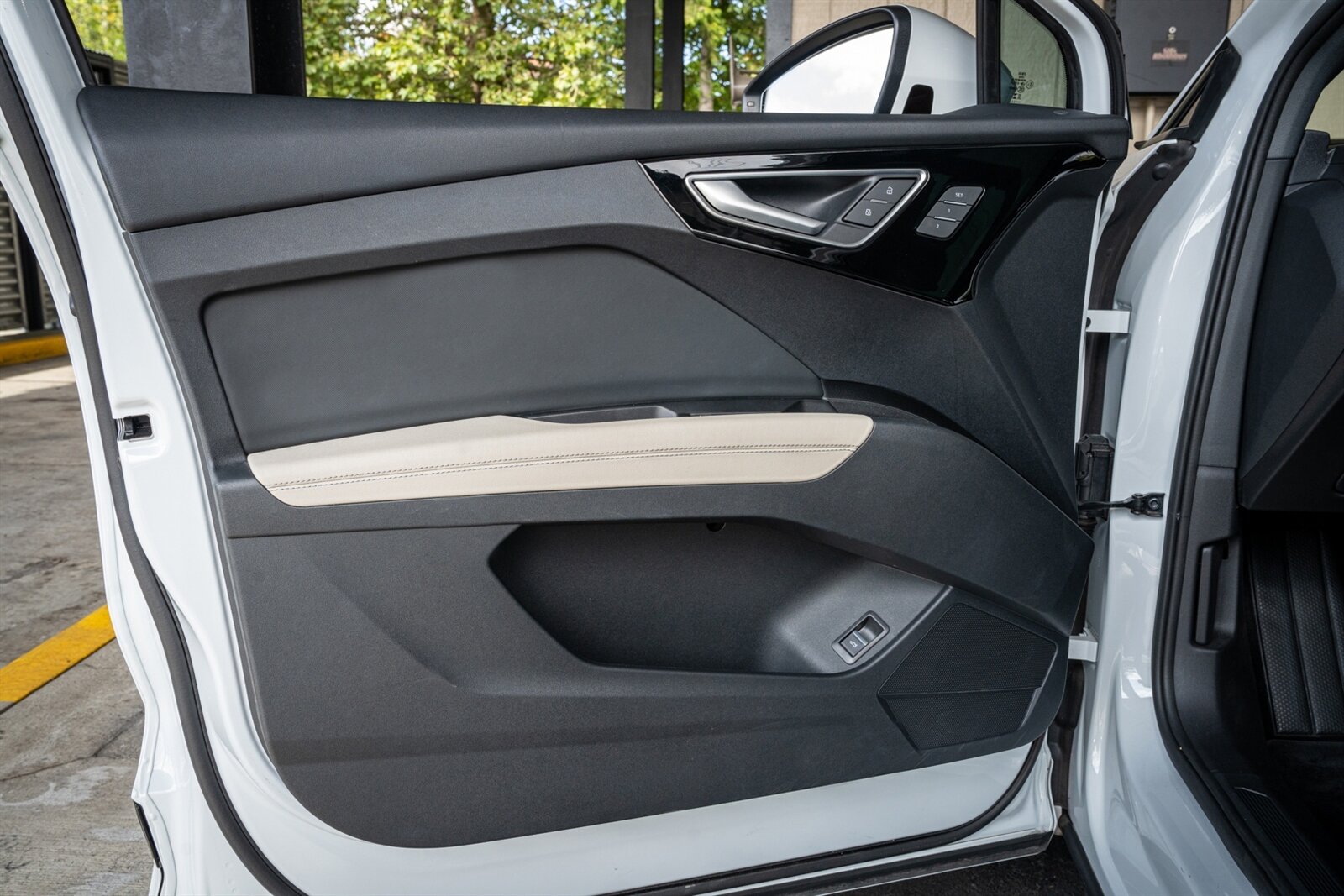 2023 Audi Q4 e-tron quattro Premium Plus 50   - Photo 28 - Renton, WA 98057