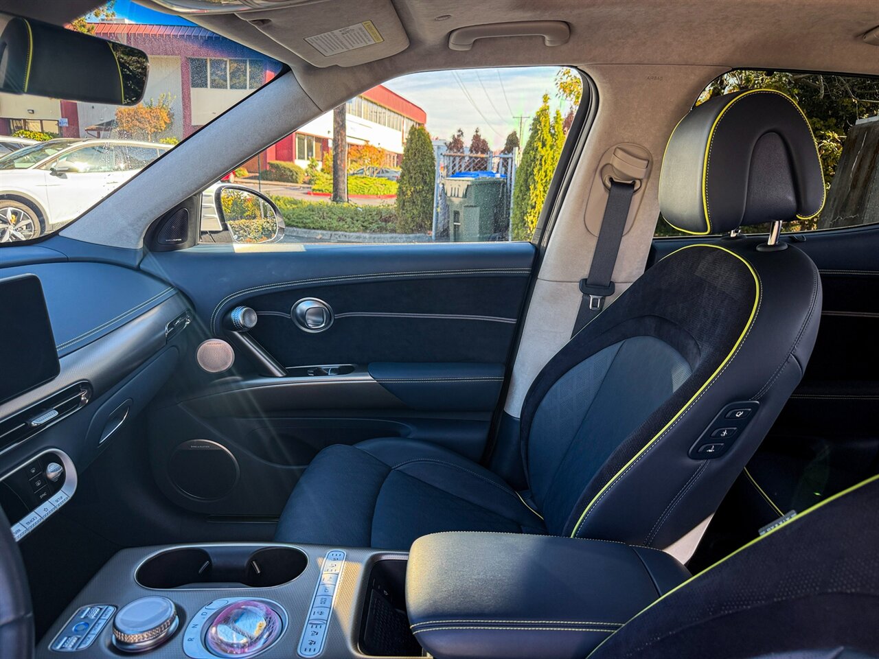 2023 Genesis GV60 Performance   - Photo 29 - Renton, WA 98057