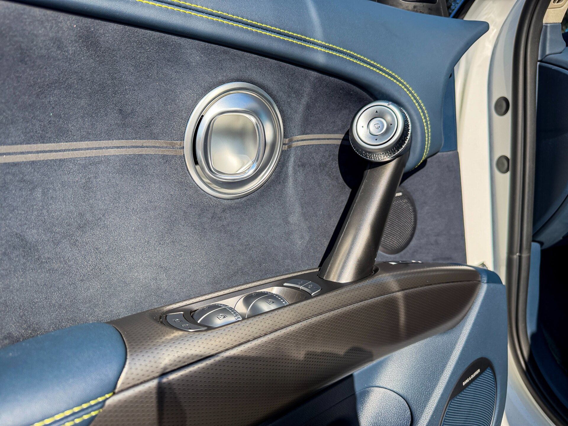 2023 Genesis GV60 Performance   - Photo 24 - Renton, WA 98057