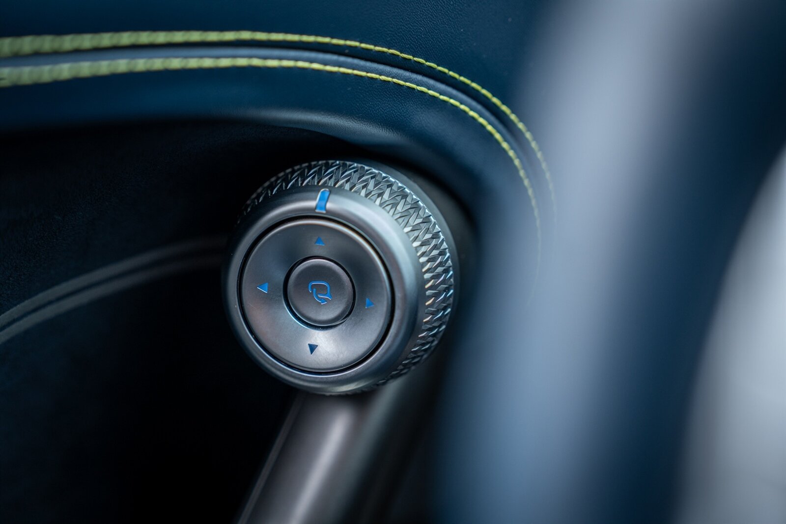 2023 Genesis GV60 Performance   - Photo 38 - Renton, WA 98057