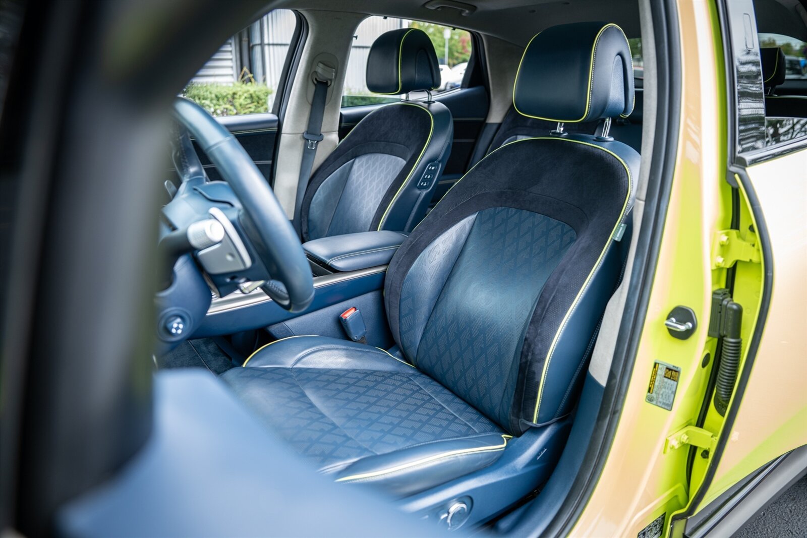 2023 Genesis GV60 Performance   - Photo 28 - Renton, WA 98057