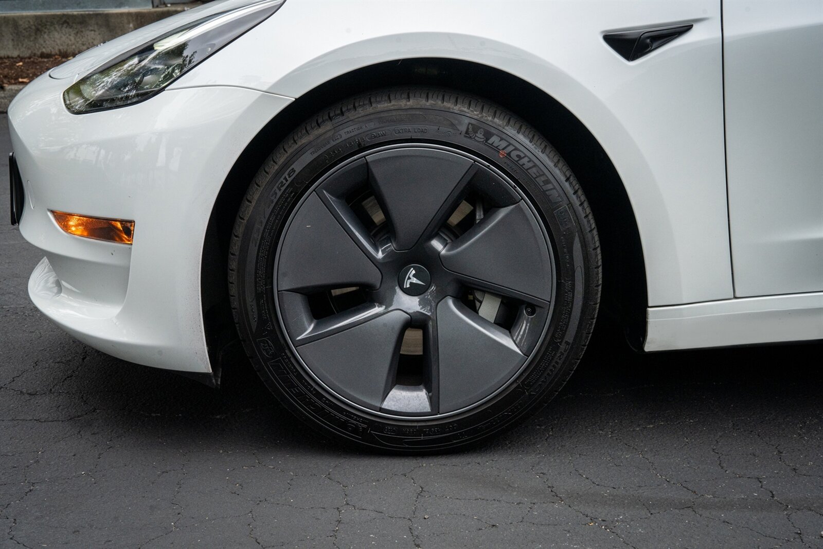 2023 Tesla Model 3   - Photo 15 - Renton, WA 98057