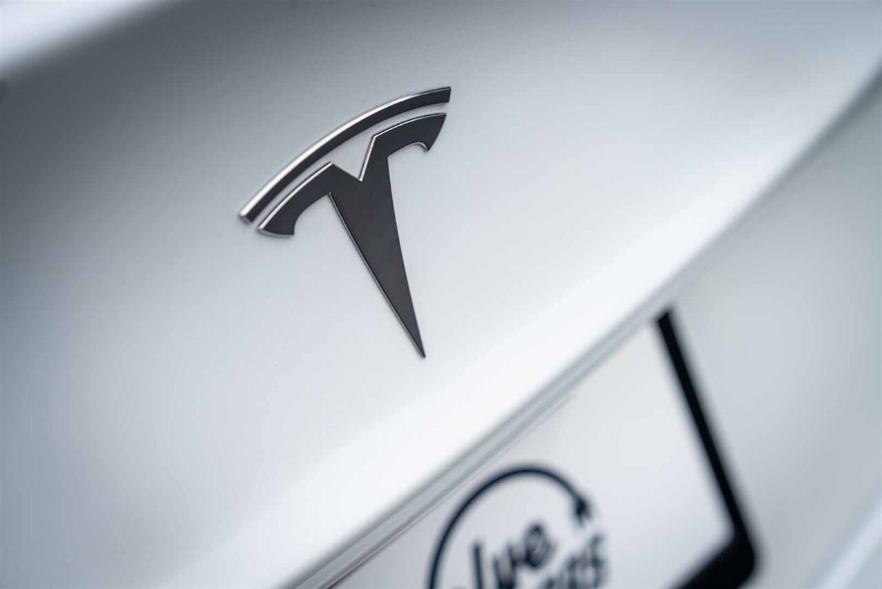 2023 Tesla Model 3   - Photo 19 - Renton, WA 98057