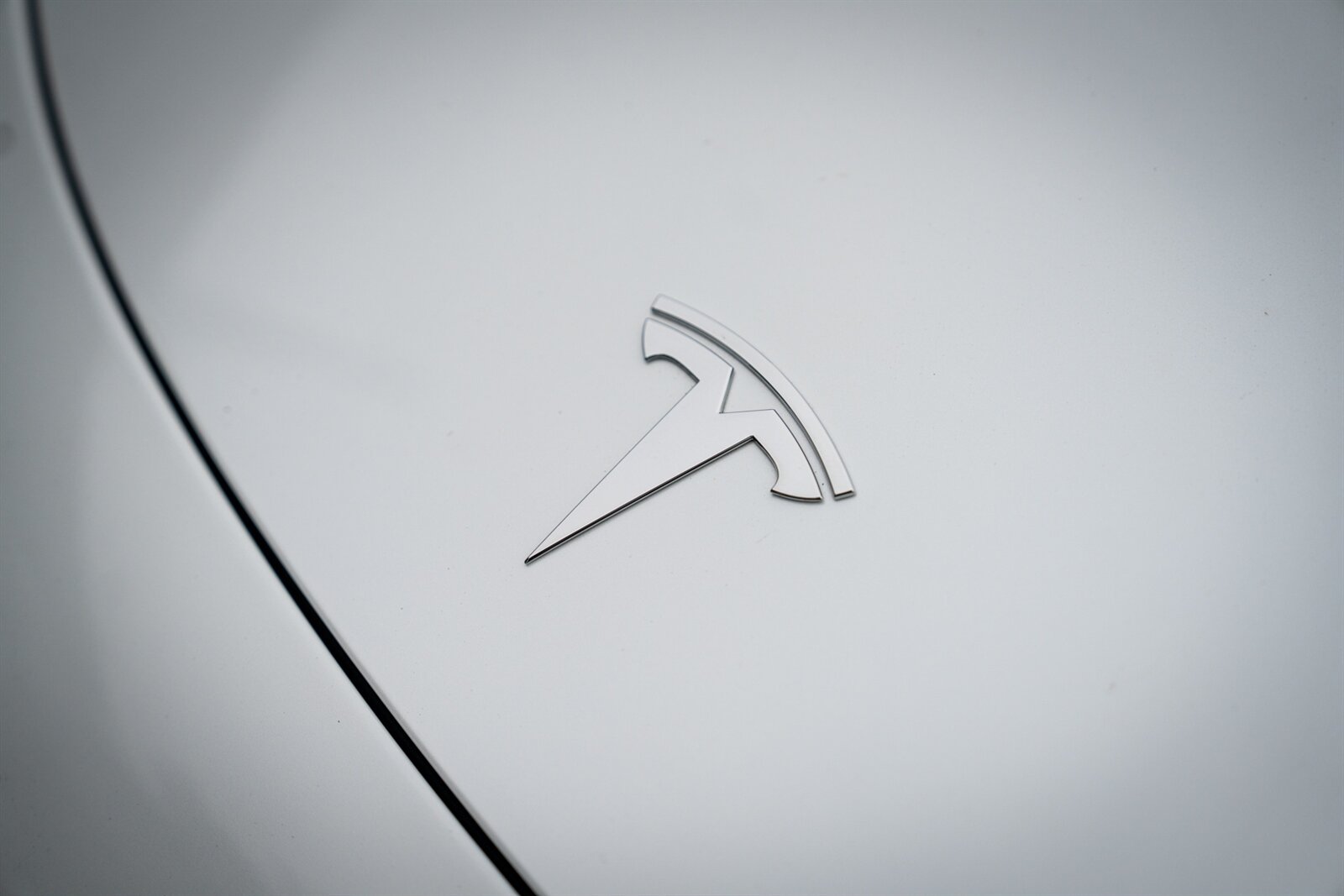 2023 Tesla Model 3   - Photo 3 - Renton, WA 98057