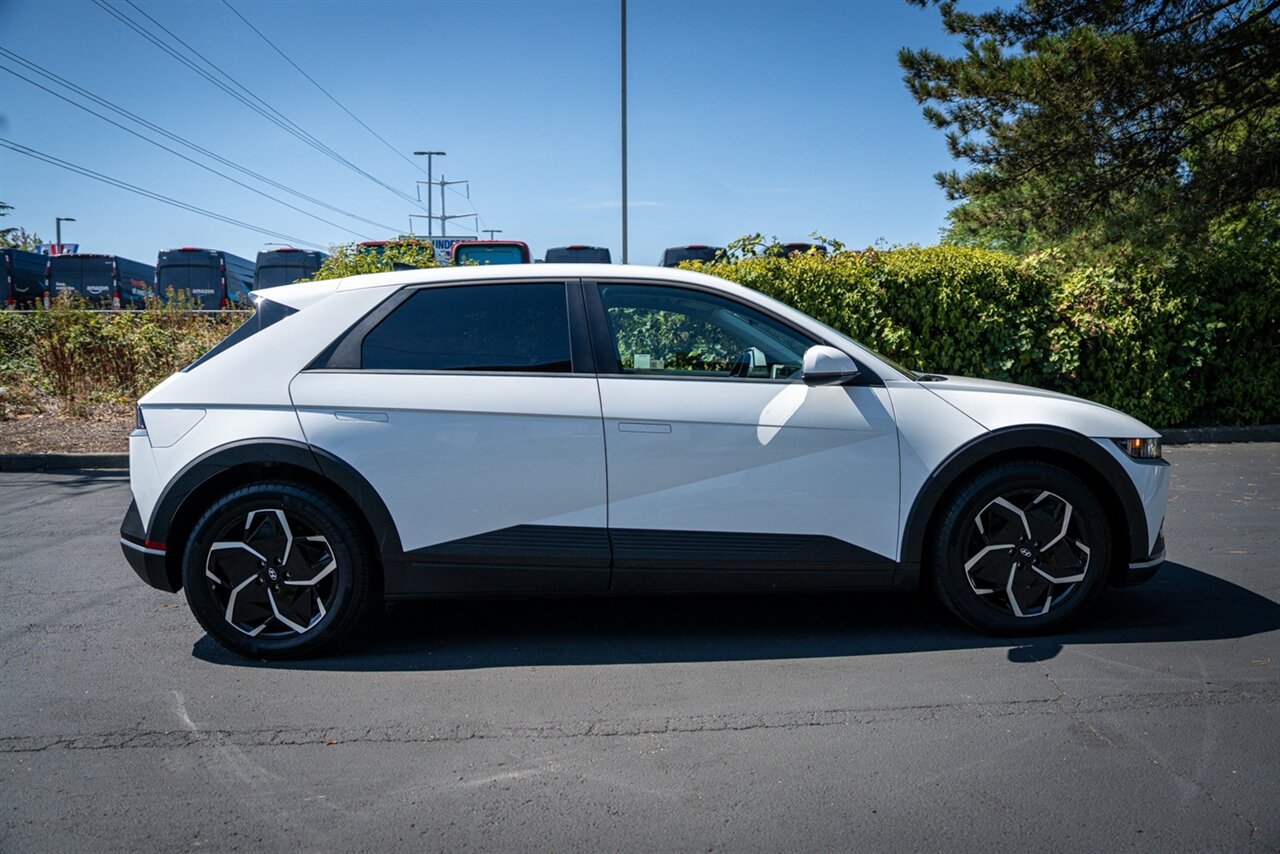2024 Hyundai IONIQ 5 SE   - Photo 11 - Renton, WA 98057