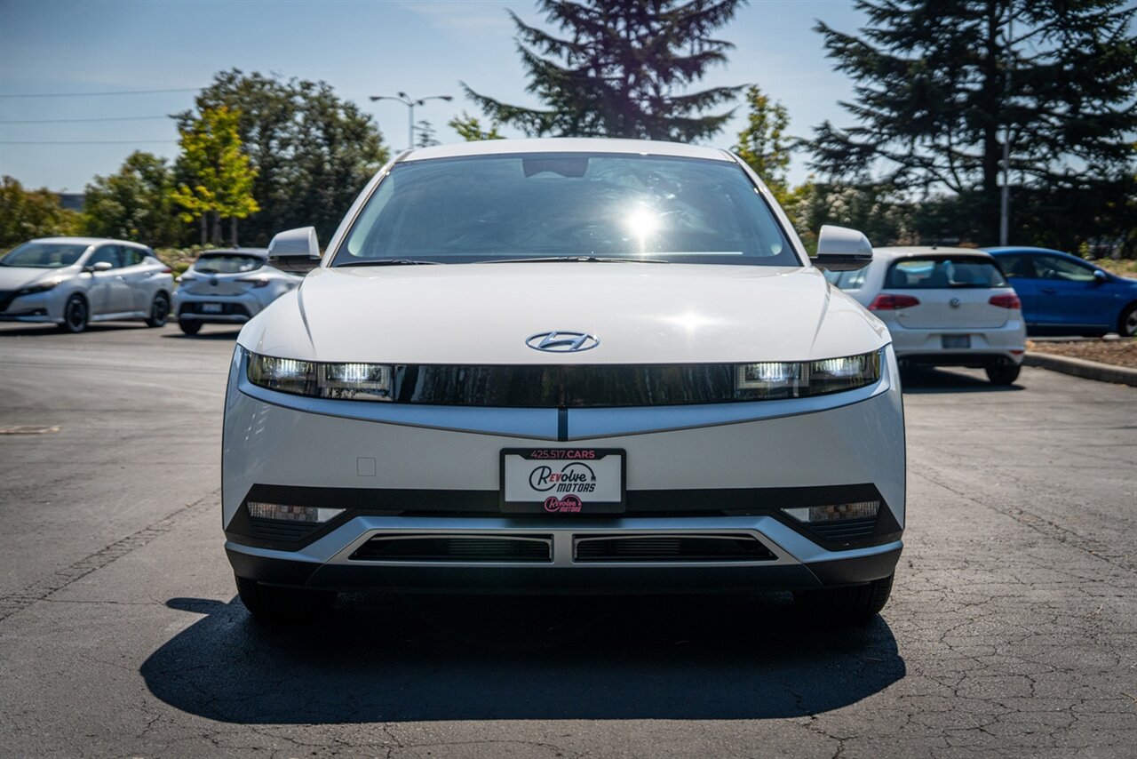 2024 Hyundai IONIQ 5 SE   - Photo 2 - Renton, WA 98057