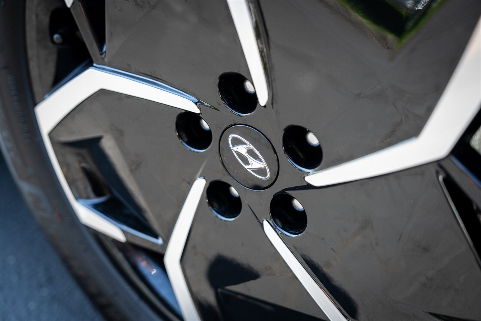 2024 Hyundai IONIQ 5 SE   - Photo 14 - Renton, WA 98057