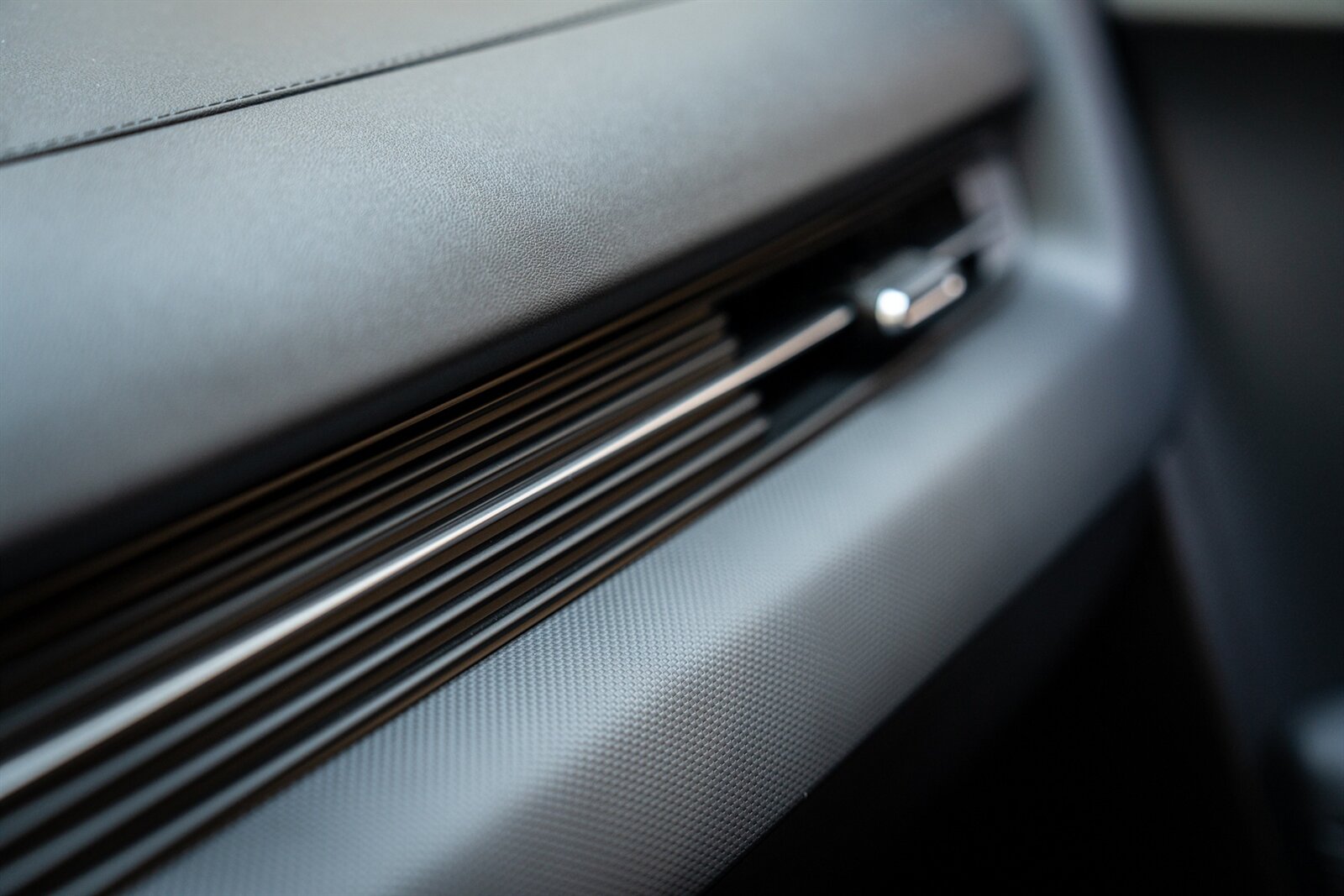 2024 Hyundai IONIQ 5 SE   - Photo 52 - Renton, WA 98057