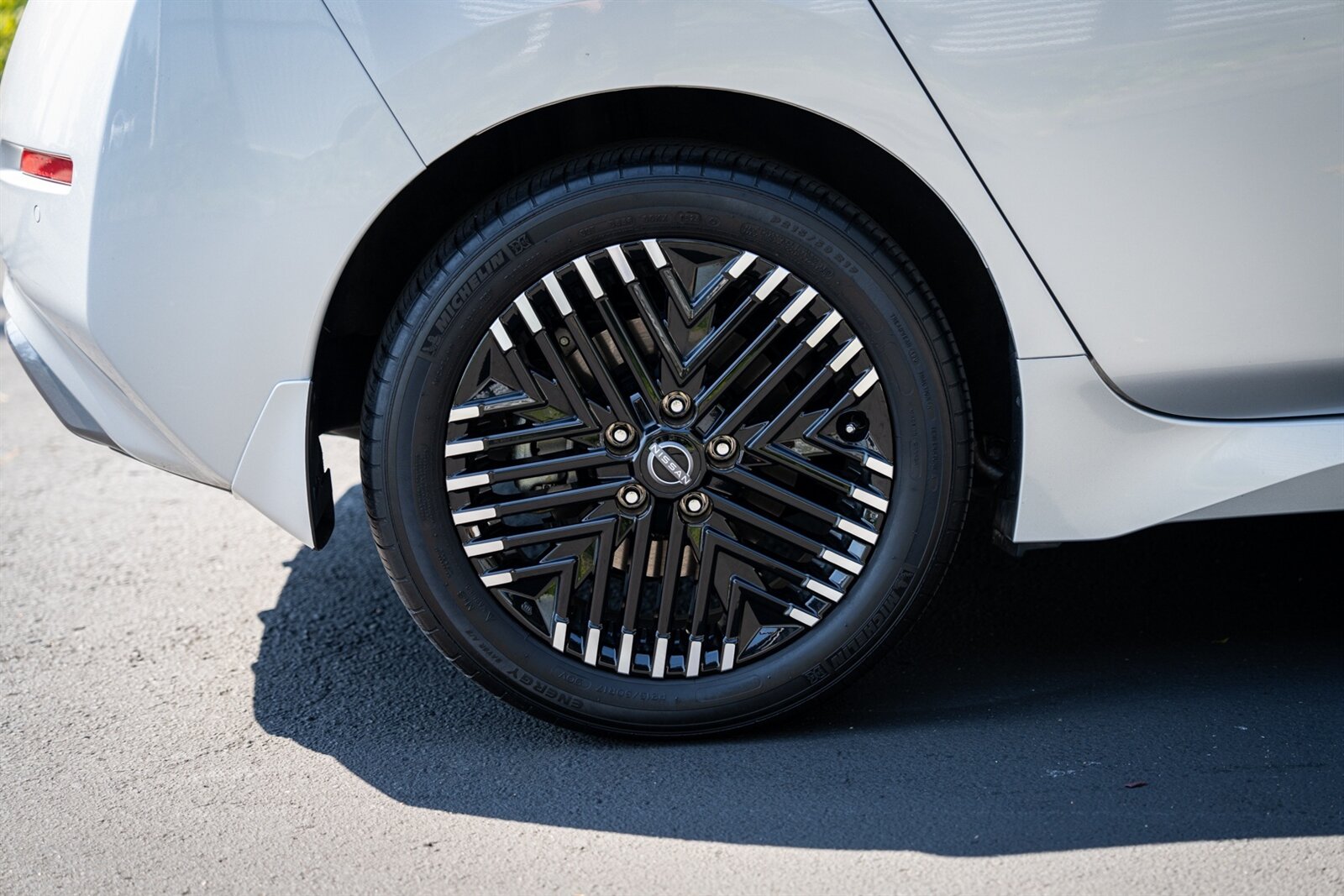 2023 Nissan LEAF SV PLUS   - Photo 17 - Renton, WA 98057