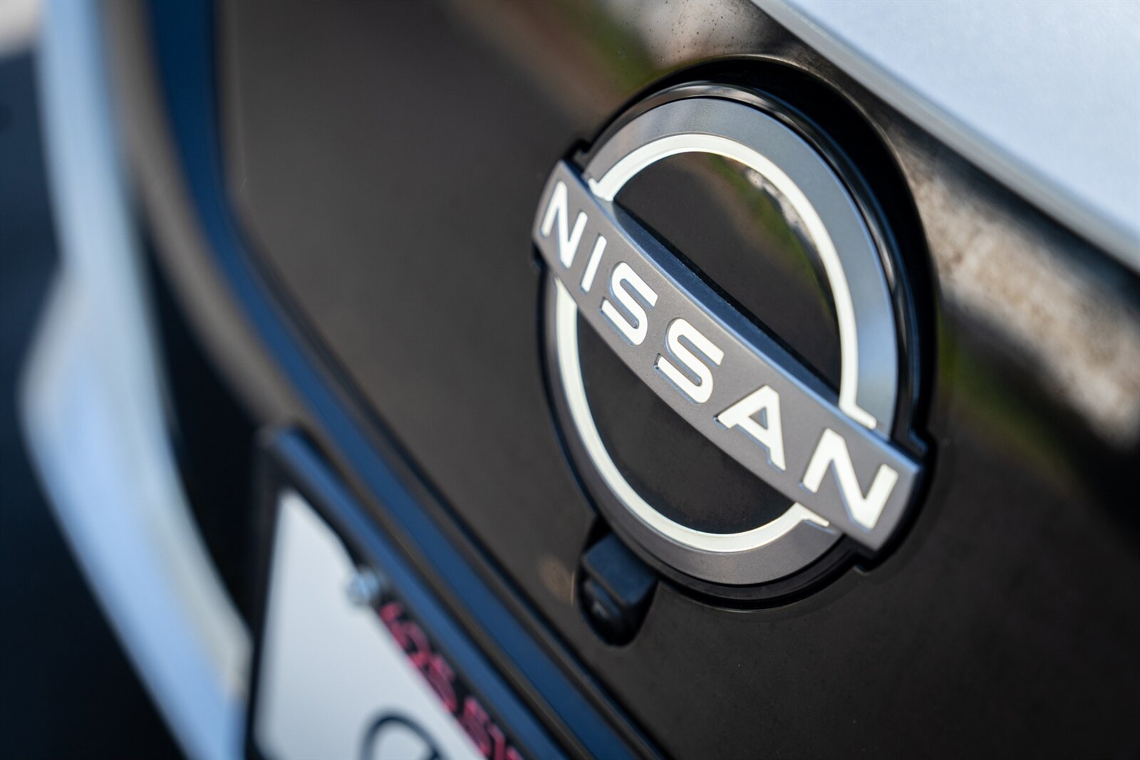 2023 Nissan LEAF SV PLUS   - Photo 3 - Renton, WA 98057