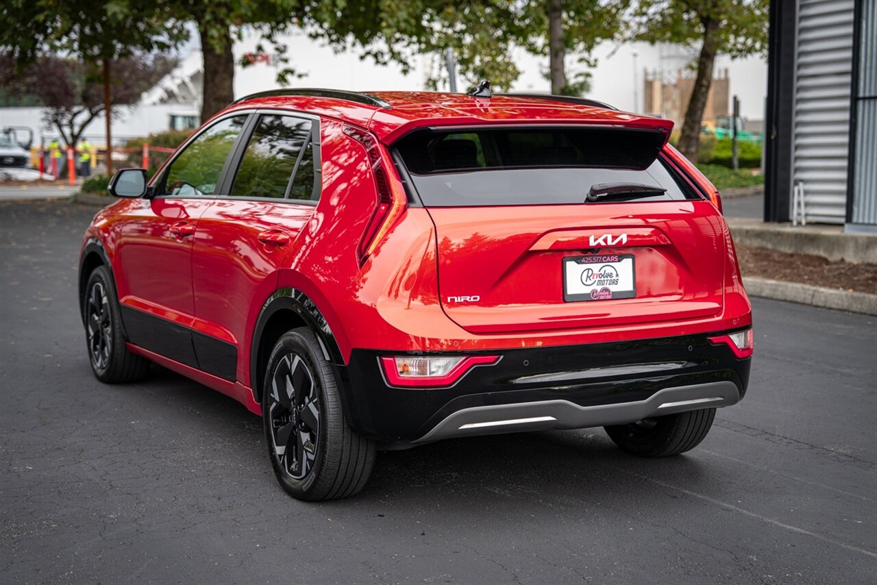 2023 Kia Niro EV Wind   - Photo 8 - Renton, WA 98057